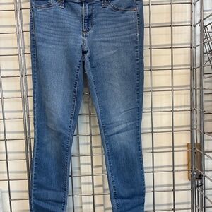 Universal Thread jeans mid rise jegging
